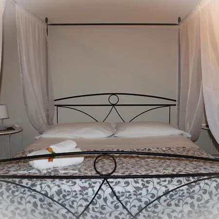 Oda ve Kahvaltı I 2 Puttini 3*