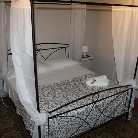 Oda ve Kahvaltı I 2 Puttini 3*