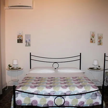 Oda ve Kahvaltı I 2 Puttini